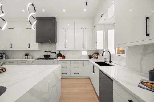 4346 Pender Street, Burnaby, BC 