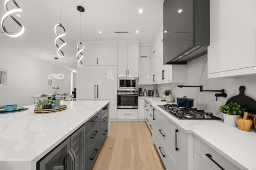 4346 Pender Street, Burnaby, BC 