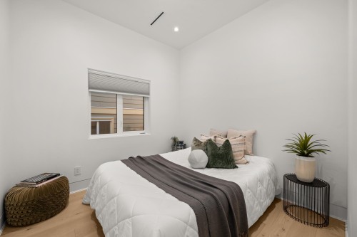 4346 Pender Street, Burnaby, BC 