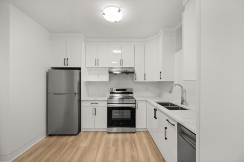 4346 Pender Street, Burnaby, BC 