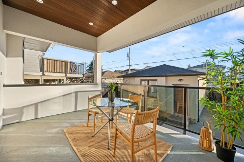 4346 Pender Street, Burnaby, BC 