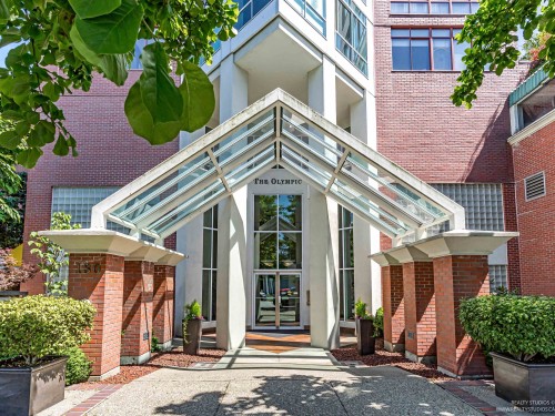 903-130 2Nd Street E, North Vancouver, BC 