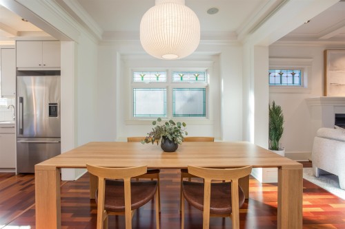 3242 3Rd Avenue W, Vancouver, BC 