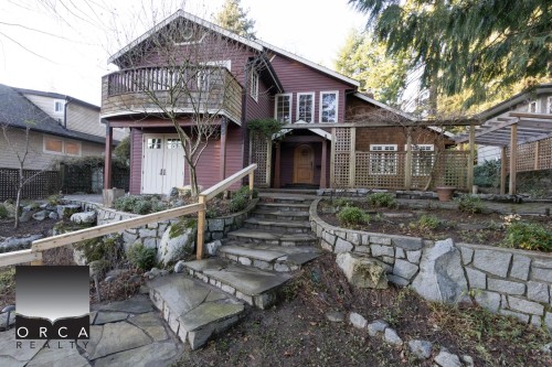 466 Brand Street, North Vancouver, BC 