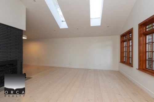 466 Brand Street, North Vancouver, BC 