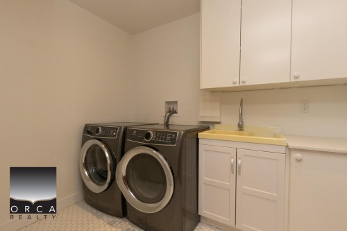 466 Brand Street, North Vancouver, BC 