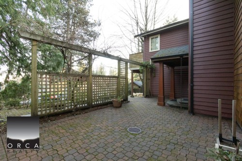 466 Brand Street, North Vancouver, BC 