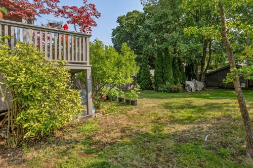 415 26Th Street W, North Vancouver, BC 