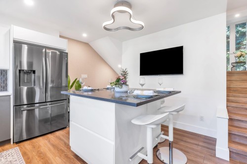 4-328 2Nd Street E, North Vancouver, BC 