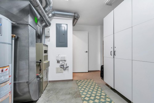 4-328 2Nd Street E, North Vancouver, BC 