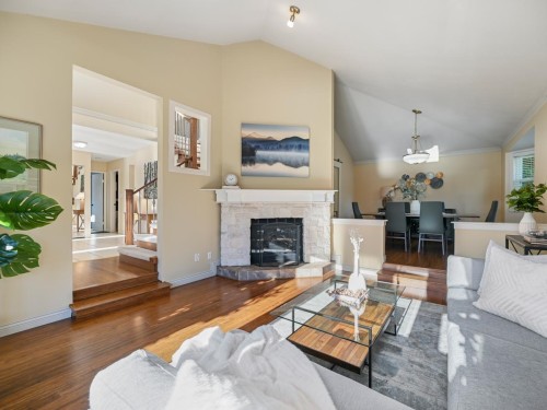 2837 Mccoomb Drive, Coquitlam, BC 