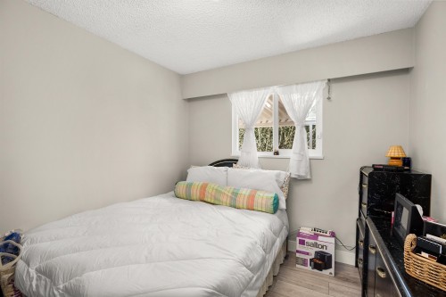 2821 Commonwealth Street, Port Coquitlam, BC 