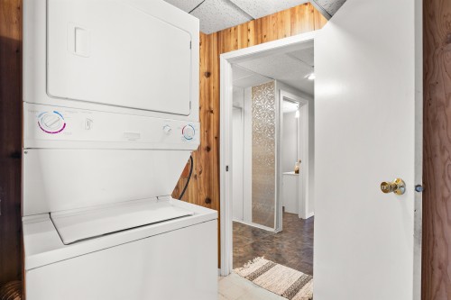 2821 Commonwealth Street, Port Coquitlam, BC 