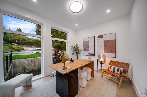 973 Adderley Street, North Vancouver, BC 