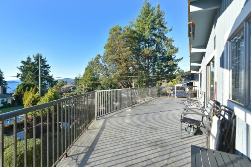 4726 Laurel Avenue, Sechelt, BC 
