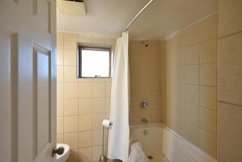 4726 Laurel Avenue, Sechelt, BC 