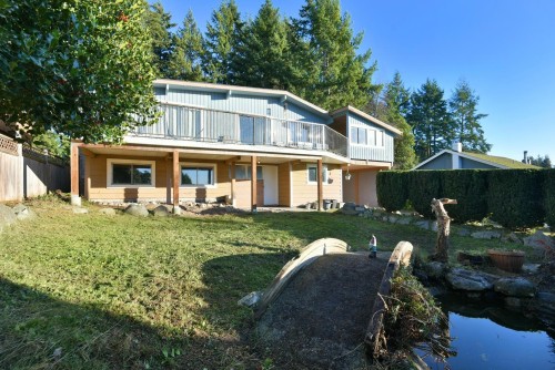 4726 Laurel Avenue, Sechelt, BC 