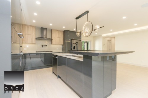 2050 Westdean Crescent, West Vancouver, BC 