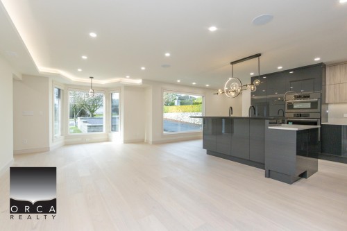 2050 Westdean Crescent, West Vancouver, BC 