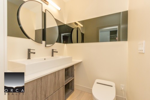 2050 Westdean Crescent, West Vancouver, BC 