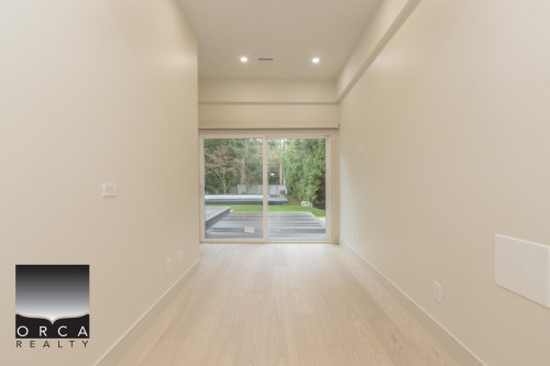 2050 Westdean Crescent, West Vancouver, BC 