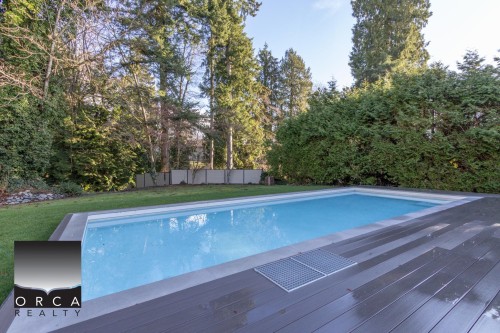 2050 Westdean Crescent, West Vancouver, BC 