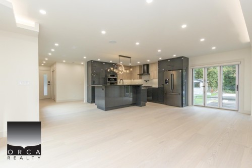 2050 Westdean Crescent, West Vancouver, BC 