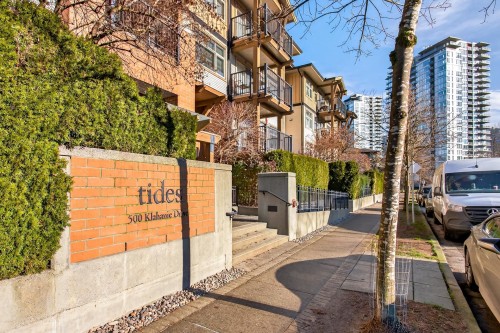 207-500 Klahanie Drive  Port Moody, BC V3H 5L1