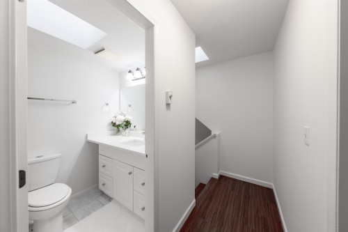 40-7520 18Th Street, Burnaby, BC 