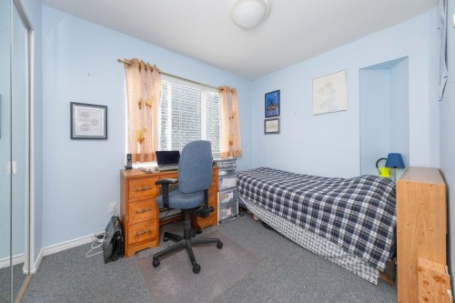 628 21St Street E, North Vancouver, BC 