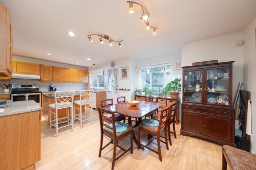 628 21St Street E, North Vancouver, BC 