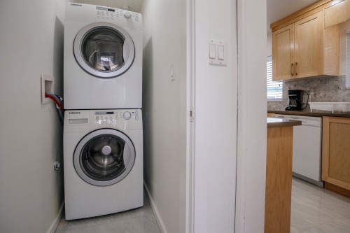 2813 St Johns Street, Port Moody, BC 