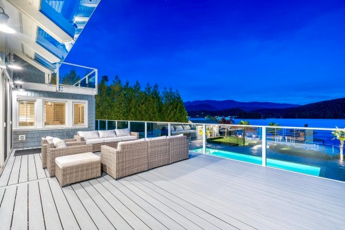 614 Lowry Lane, North Vancouver, BC 