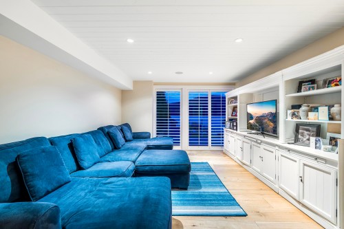 614 Lowry Lane, North Vancouver, BC 