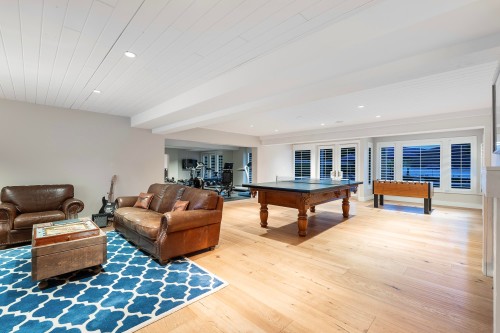 614 Lowry Lane, North Vancouver, BC 