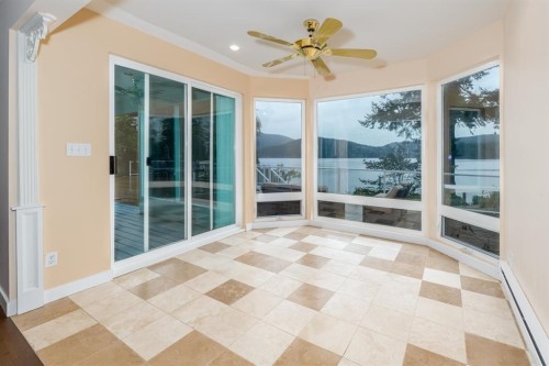 5559 Indian River Drive, North Vancouver, BC 