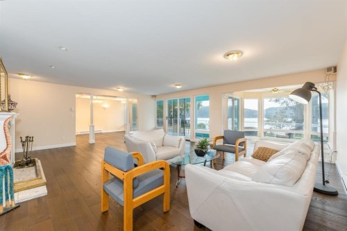 5559 Indian River Drive, North Vancouver, BC 