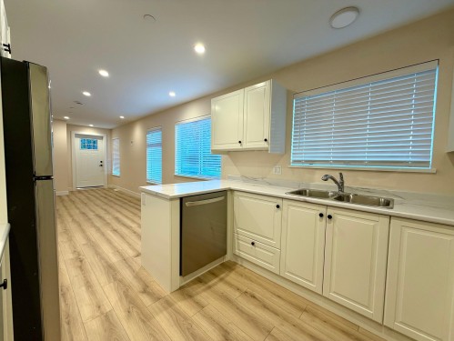 1842 Pitt River Road, Port Coquitlam, BC 