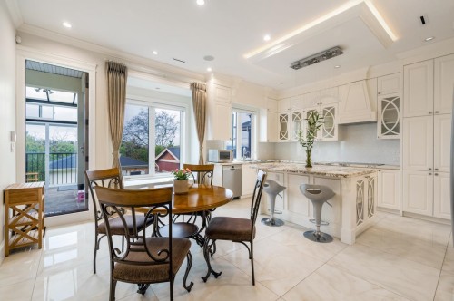 4859 Sardis Street, Burnaby, BC 