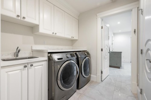 4859 Sardis Street, Burnaby, BC 