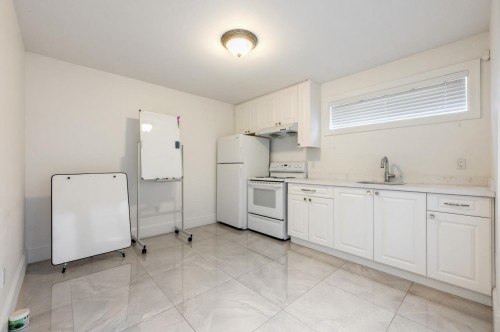 4859 Sardis Street, Burnaby, BC 