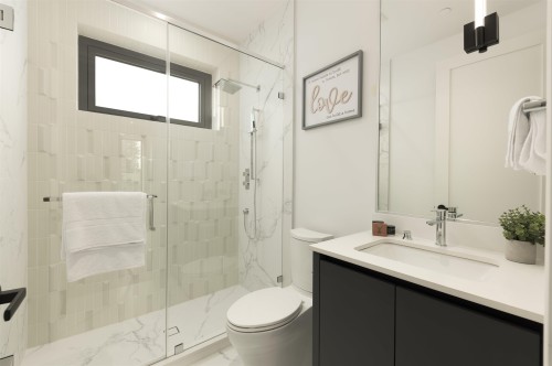 1181 33Rd Avenue, Vancouver, BC 