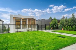 971 Adderley Street  North Vancouver, BC V7L 1T2