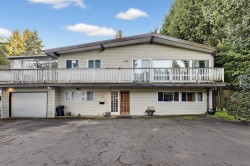 7674 Burris Street  Burnaby, BC V5E 1Z3