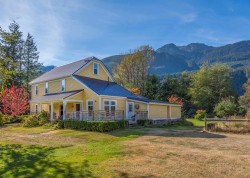 1189 Judd Road  Squamish, BC V0N 1H0