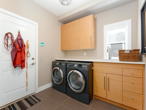 3660 Georgia Street, Richmond, BC 