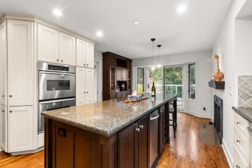 457 Hillcrest Street, West Vancouver, BC 