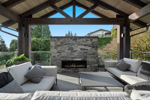 5361 Brookside Avenue, West Vancouver, BC 