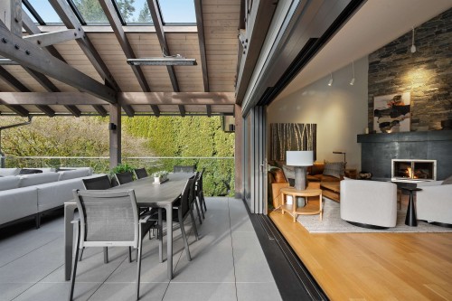 5361 Brookside Avenue, West Vancouver, BC 