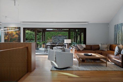 5361 Brookside Avenue, West Vancouver, BC 